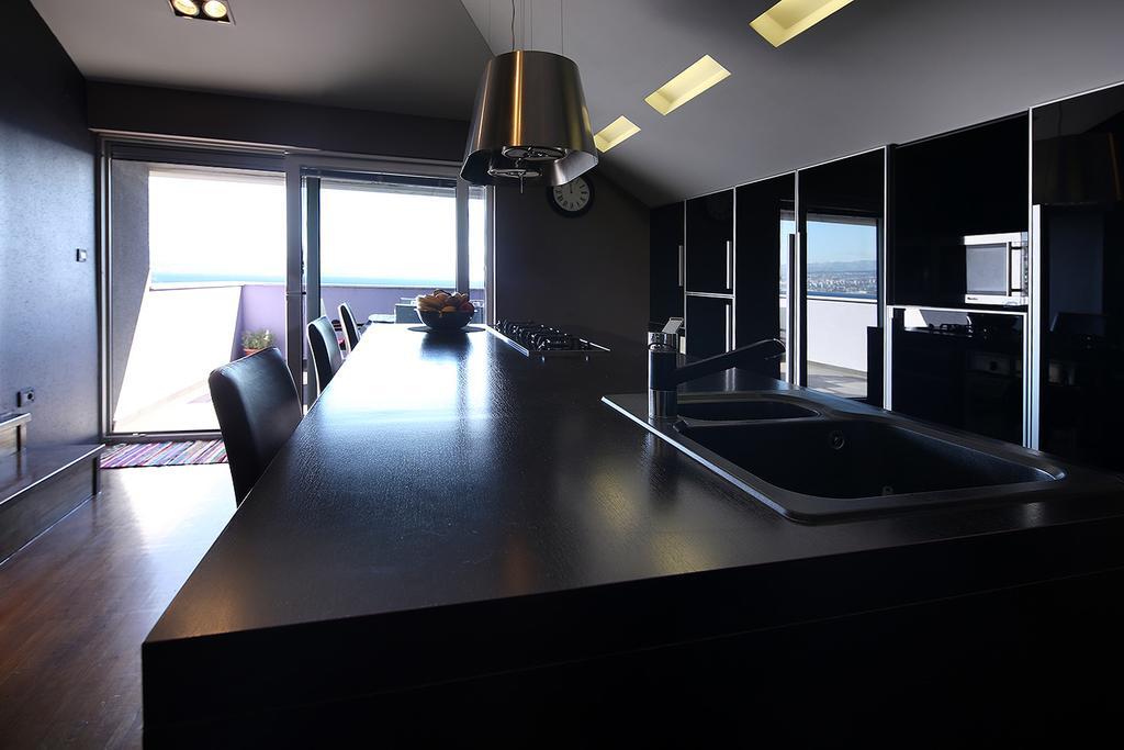 Unique Apartment Опатия Экстерьер фото